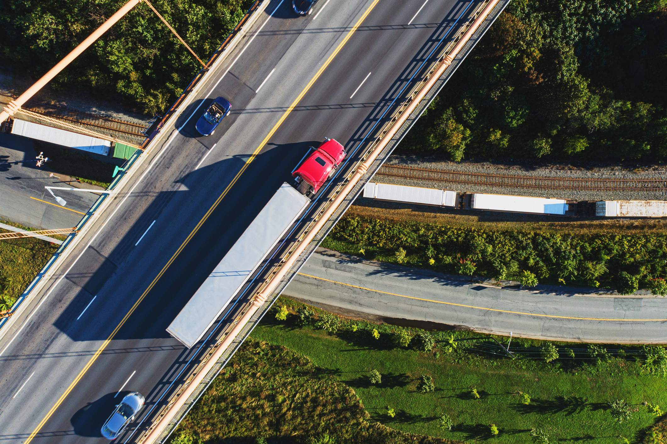 Rail vs. Trucking: When Rail Freight Is the Smarter Move